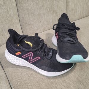 New Balance Roav